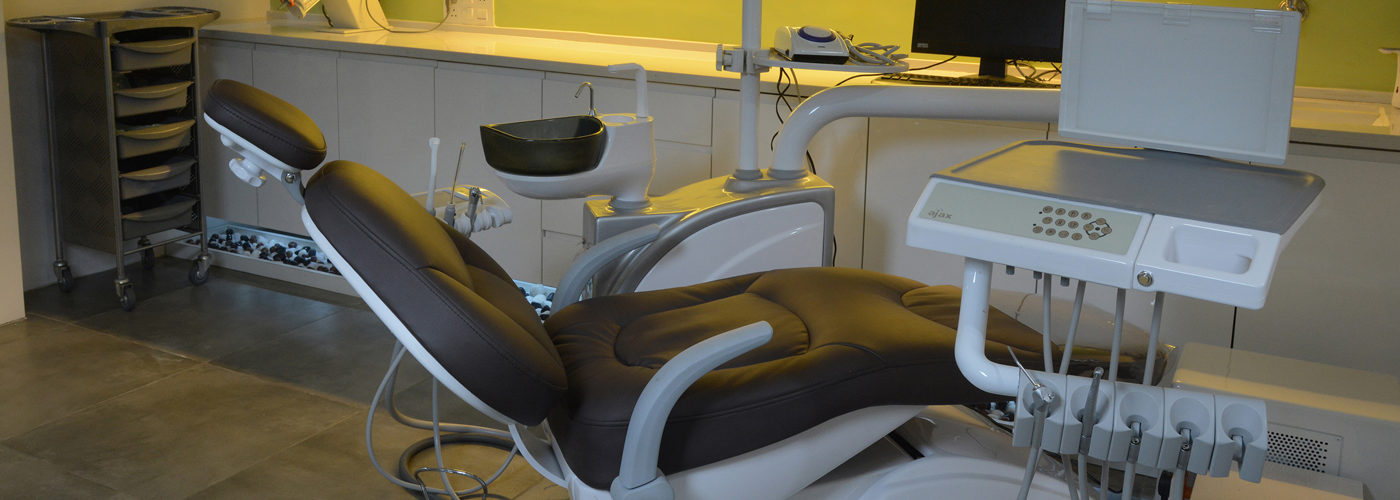 teeth whitening dentist